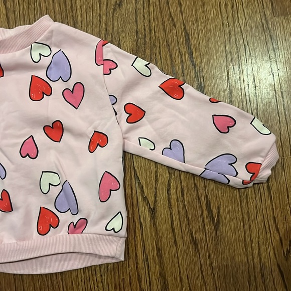 H&M kids heart sweatshirt - Picture 3 of 5